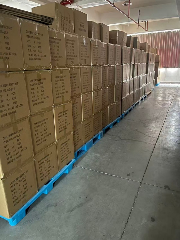 Yiwu Kebon Healthcare z sukcesem produkuje nową partię zestawów ratunkowych